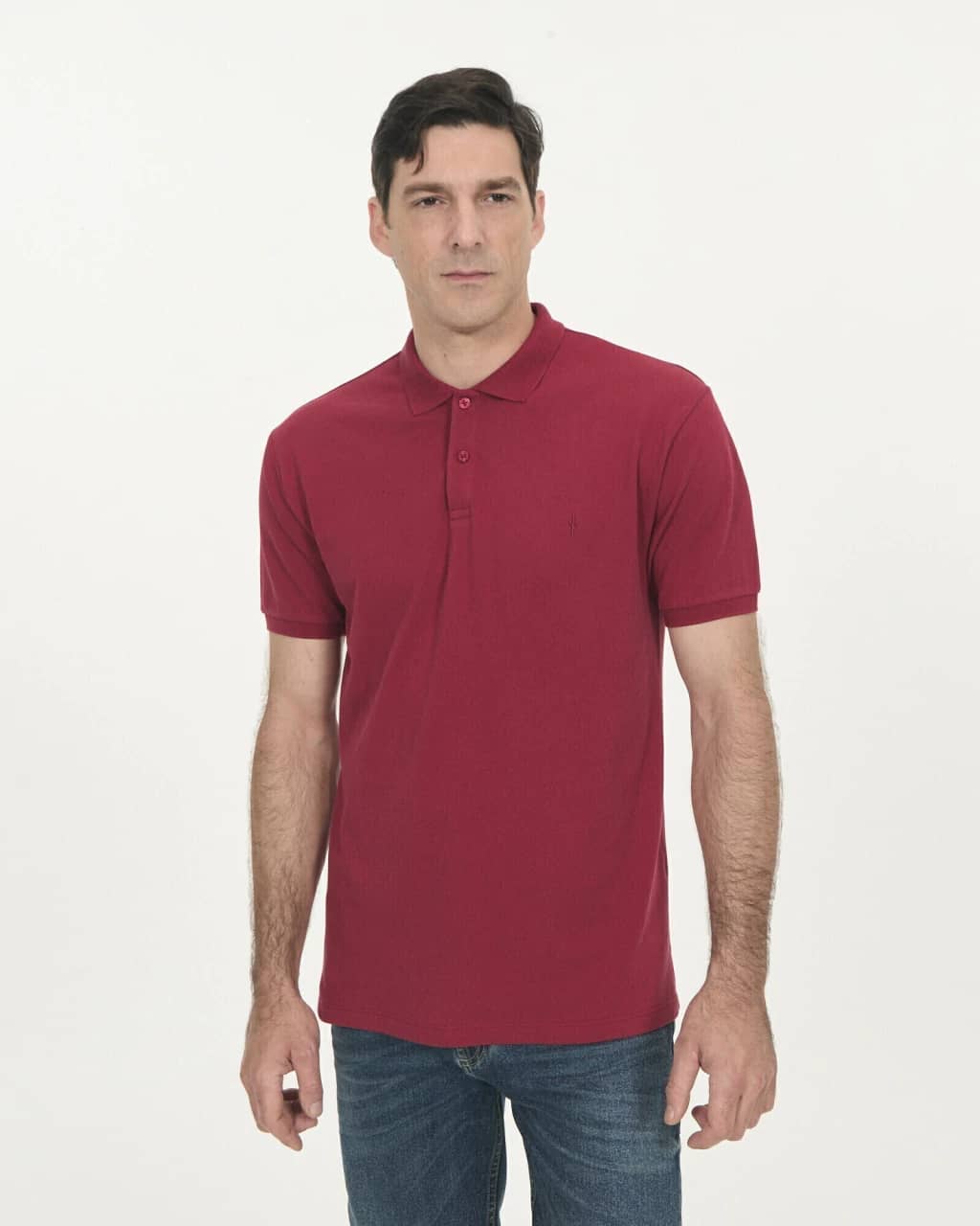Remera Con Cuello Carilo