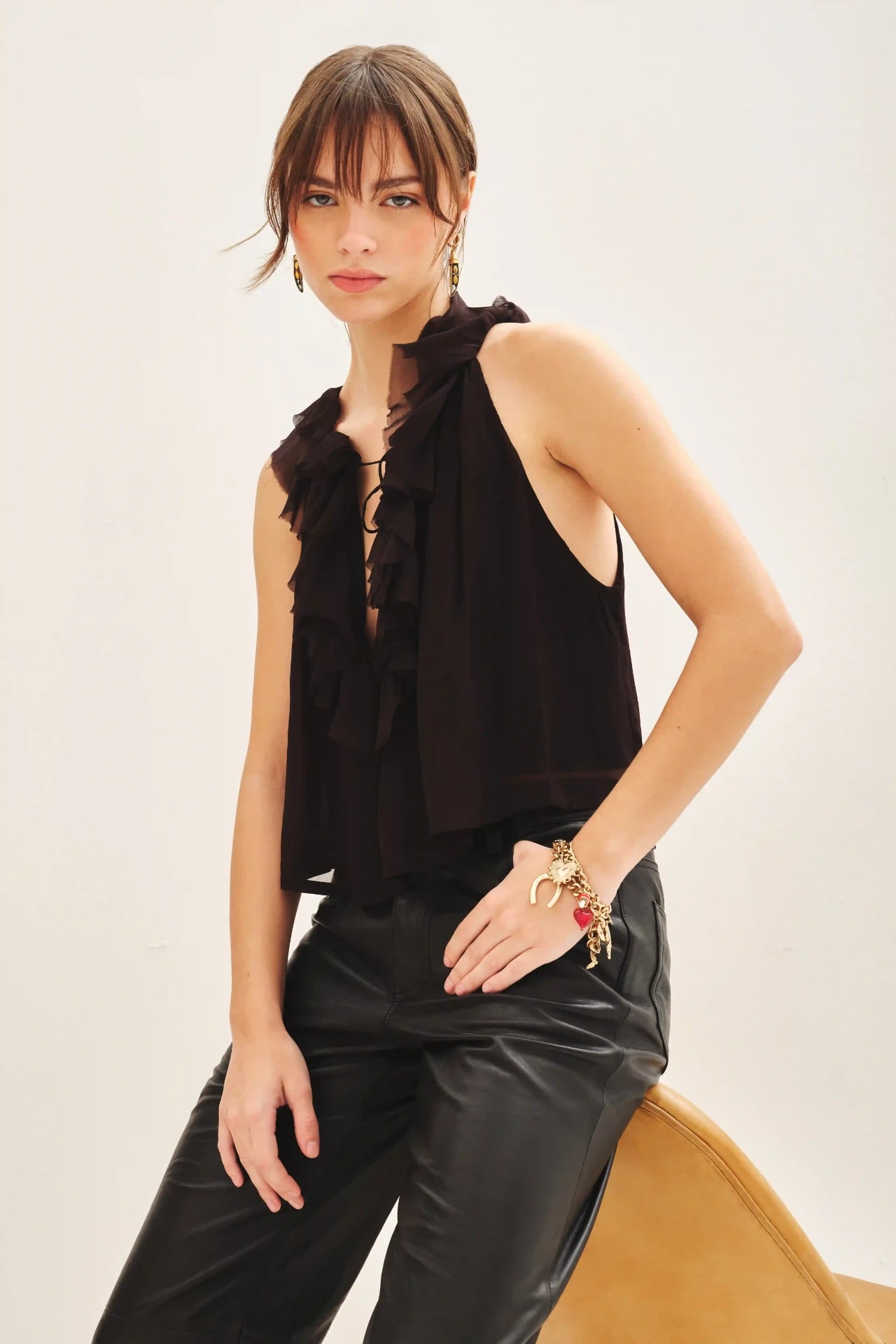 Top Romance Frills