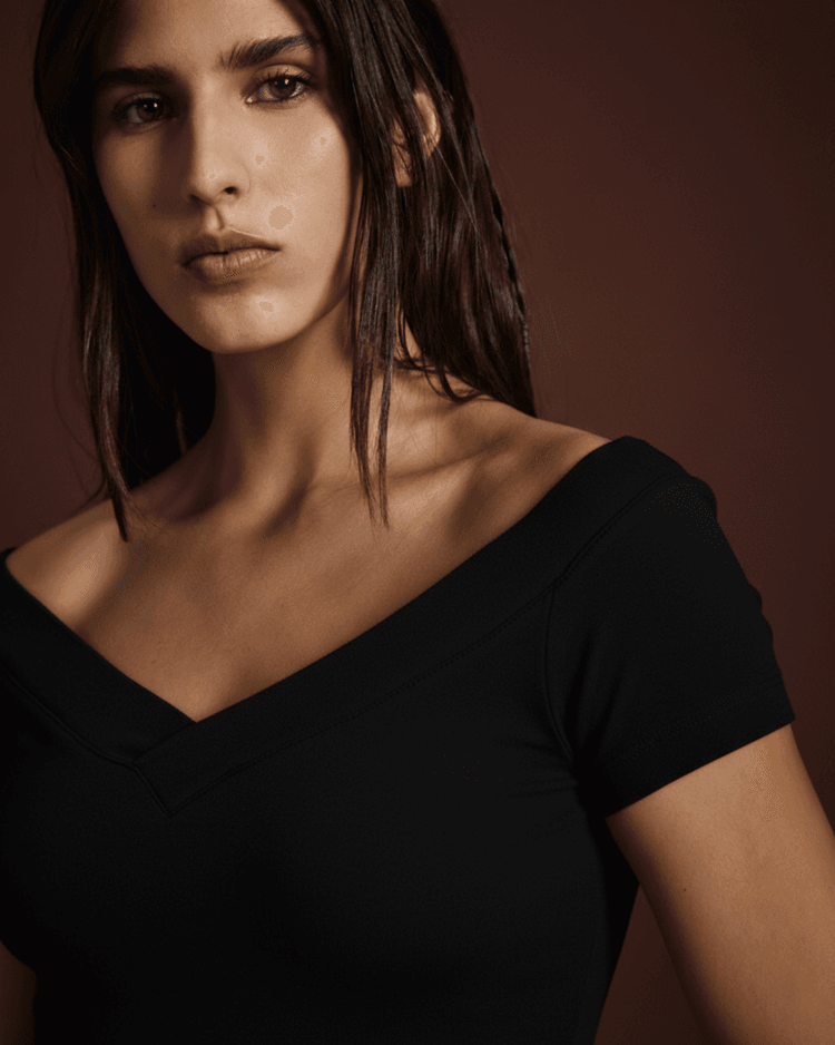 Remera Kaya